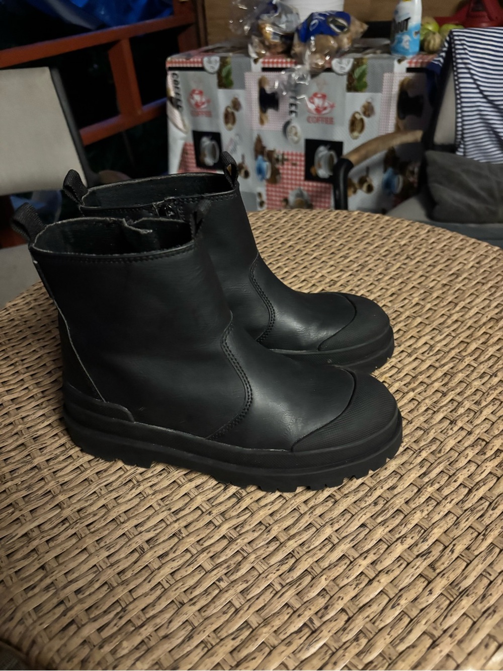 H&M Black Kids' Chelsea Boot Sneakers